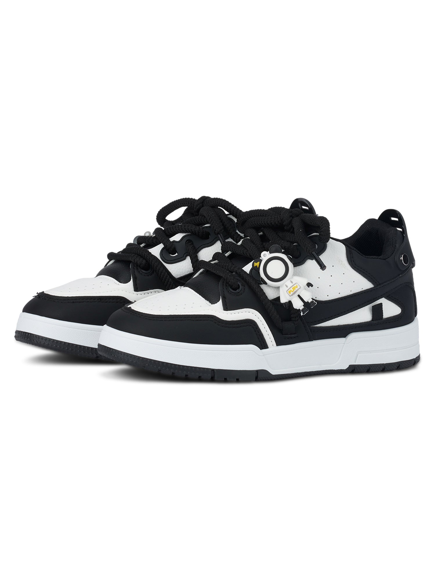 LOW-TOP SNEAKERS BLACK AND WHITE FASHION FOOTWEAR
