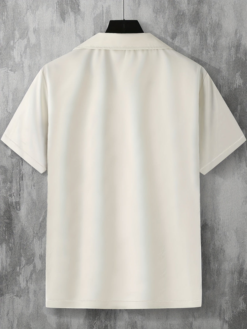 MEDUSA-PRINTED SHORT SLEEVE BUTTON-UP SHIRT FOR SUMMER WEAR