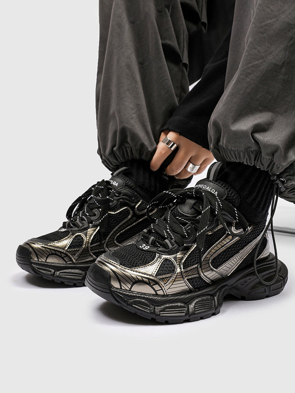 MEN’S GRAY ATHLETIC SNEAKERS WATERPROOF BREATHABLE MESH SHOES