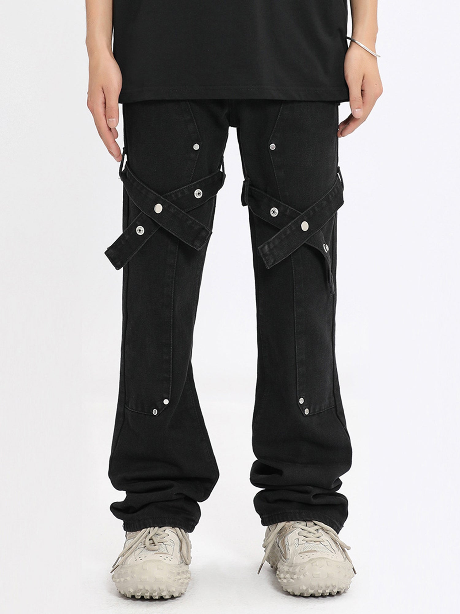 MID WAIST DENIM PANTS WITH STRAPS - BLACK MID WAIST DENIM