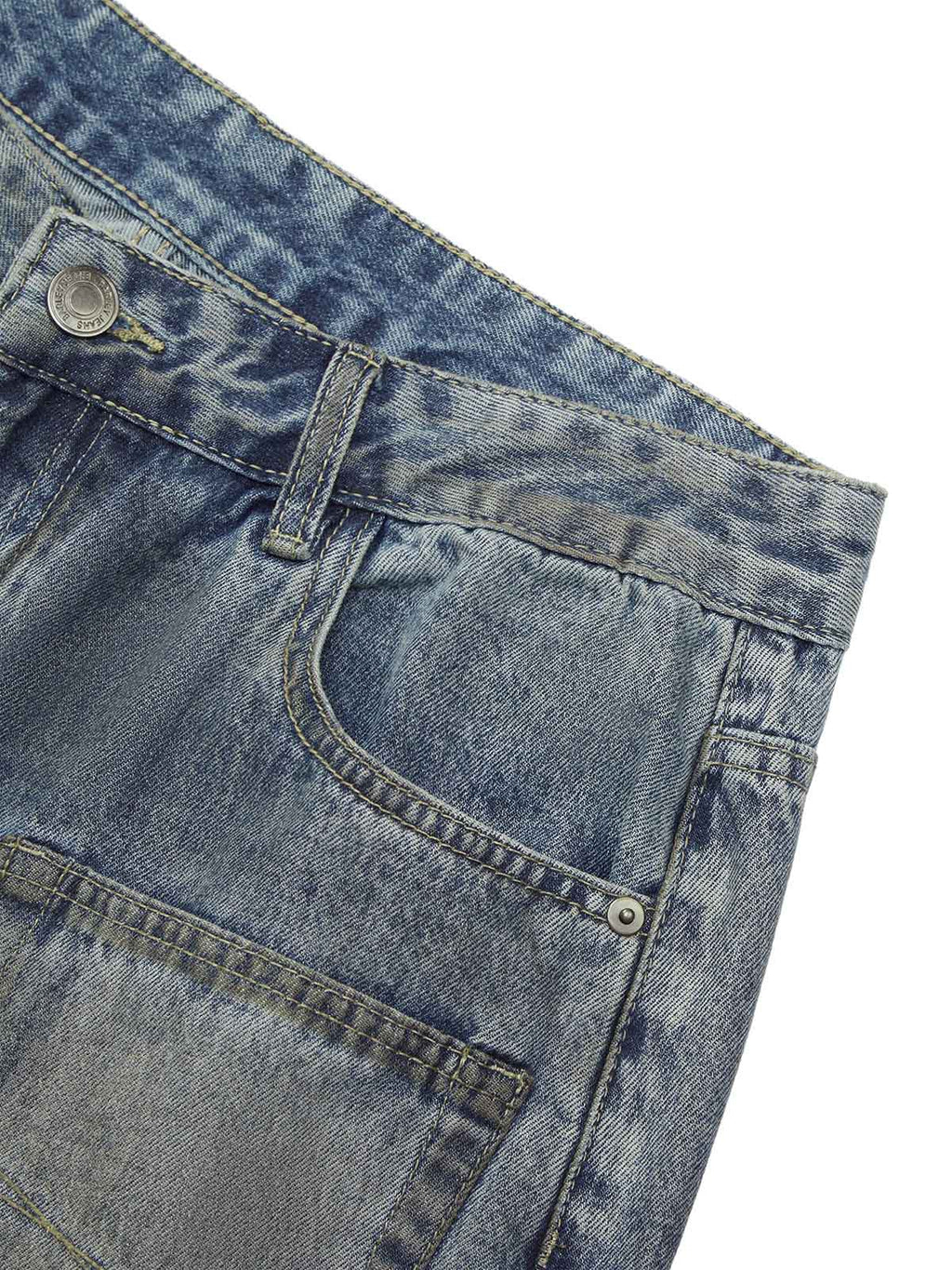 MID WAIST DENIM SHORTS WITH STRAIGHT LEG DESIGN