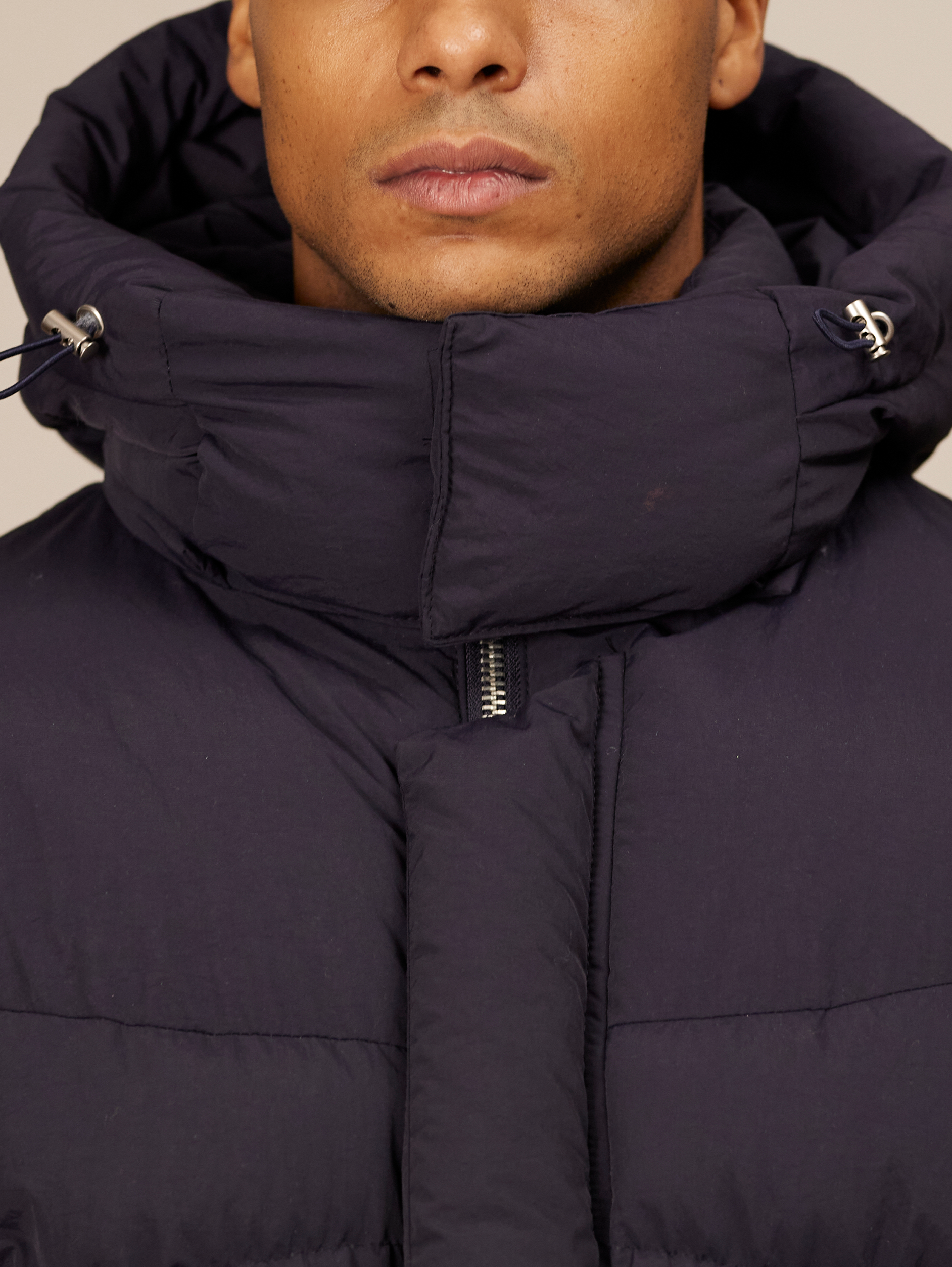 NAVY BLUE HOODED PUFFER JACKET WITH DROPPED SHOULDER DESIGN