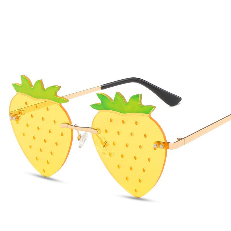 NOVELTY SUNGLASSES STRAWBERRY SHAPED SUNGLASSES