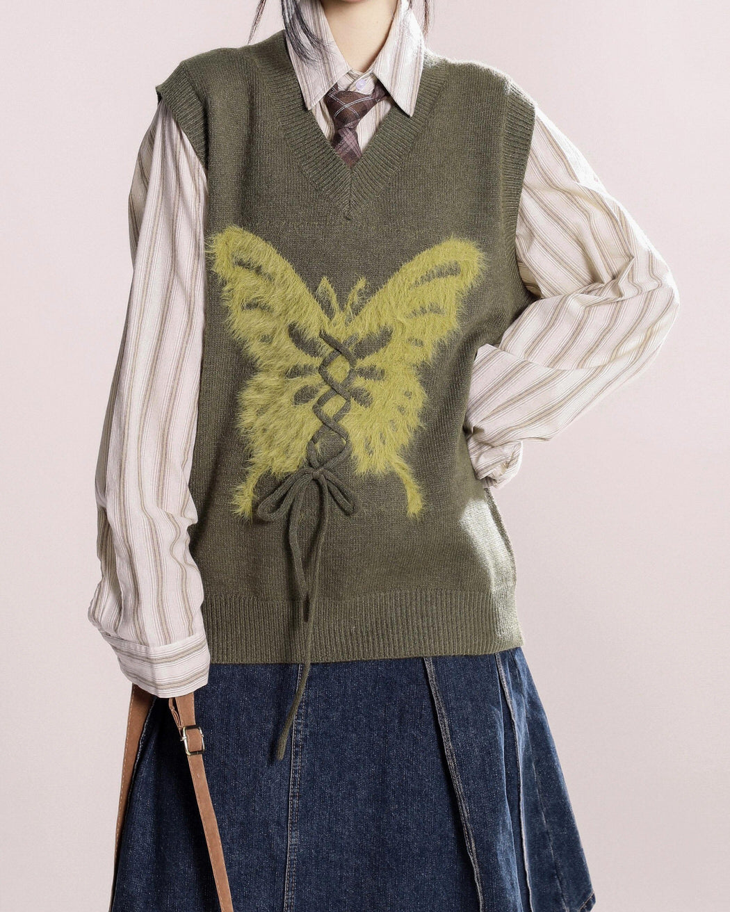 OLIVE GREEN BUTTERFLY SLEEVELESS SWEATER VEST