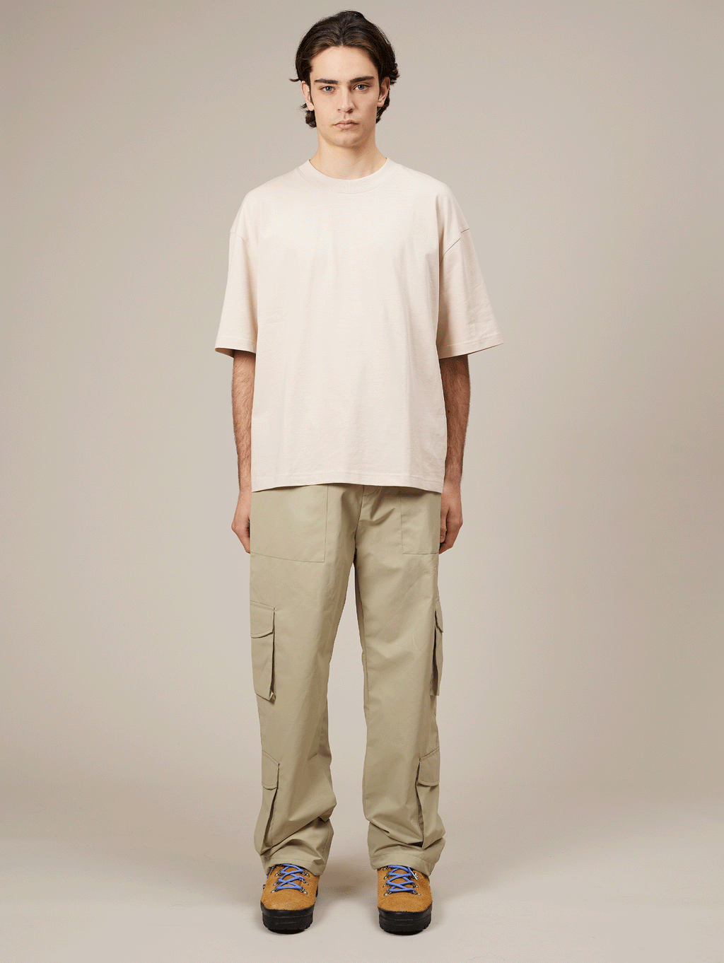 OLIVE GREEN CARGO PANTS WITH STRAIGHT CUT AND CRINKLE NYLON