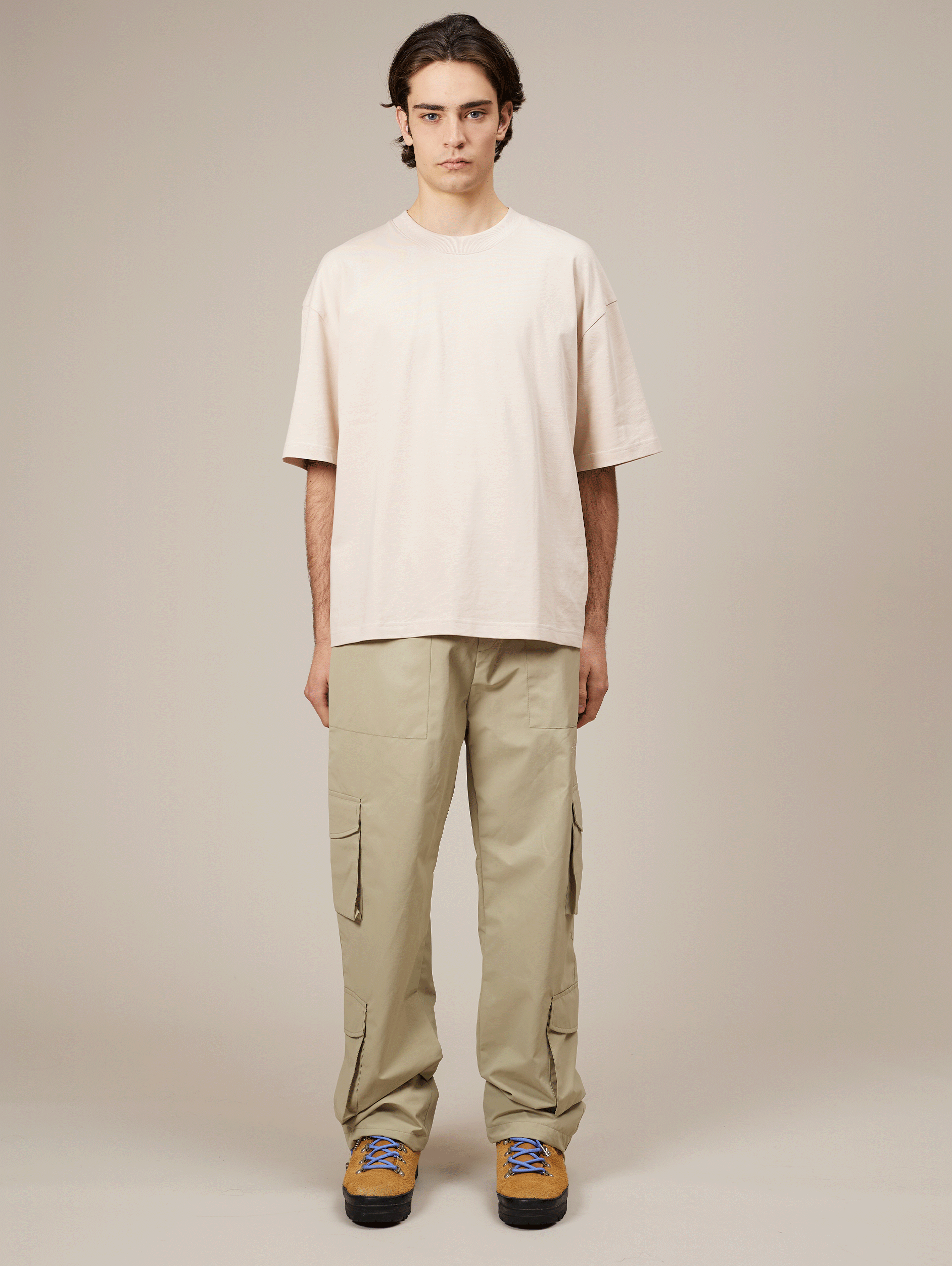 OLIVE GREEN CARGO PANTS WITH STRAIGHT CUT AND CRINKLE NYLON