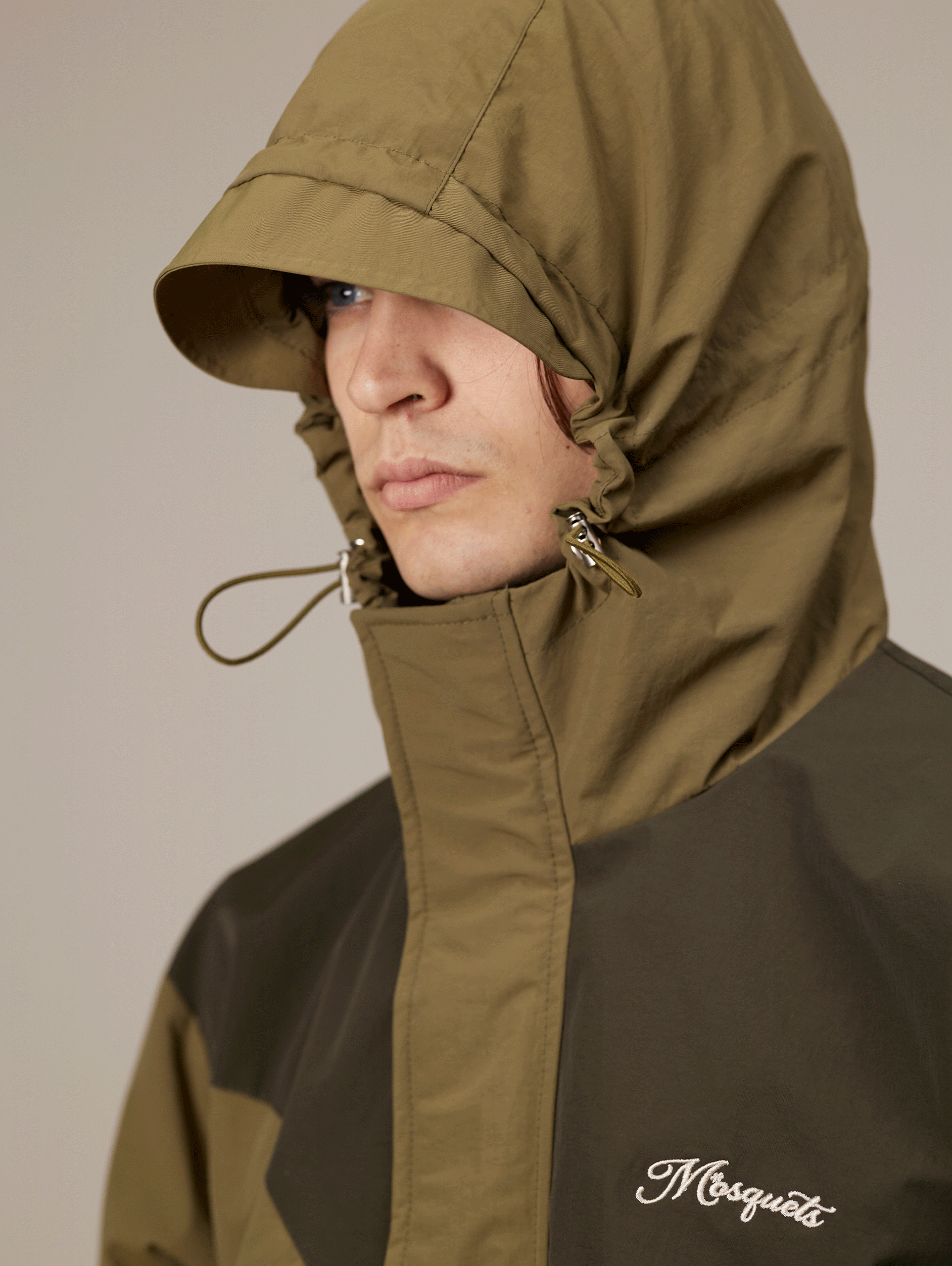 OLIVE GREEN HOODED JACKET WITH WATERPROOF WINDPROOF FEATURES