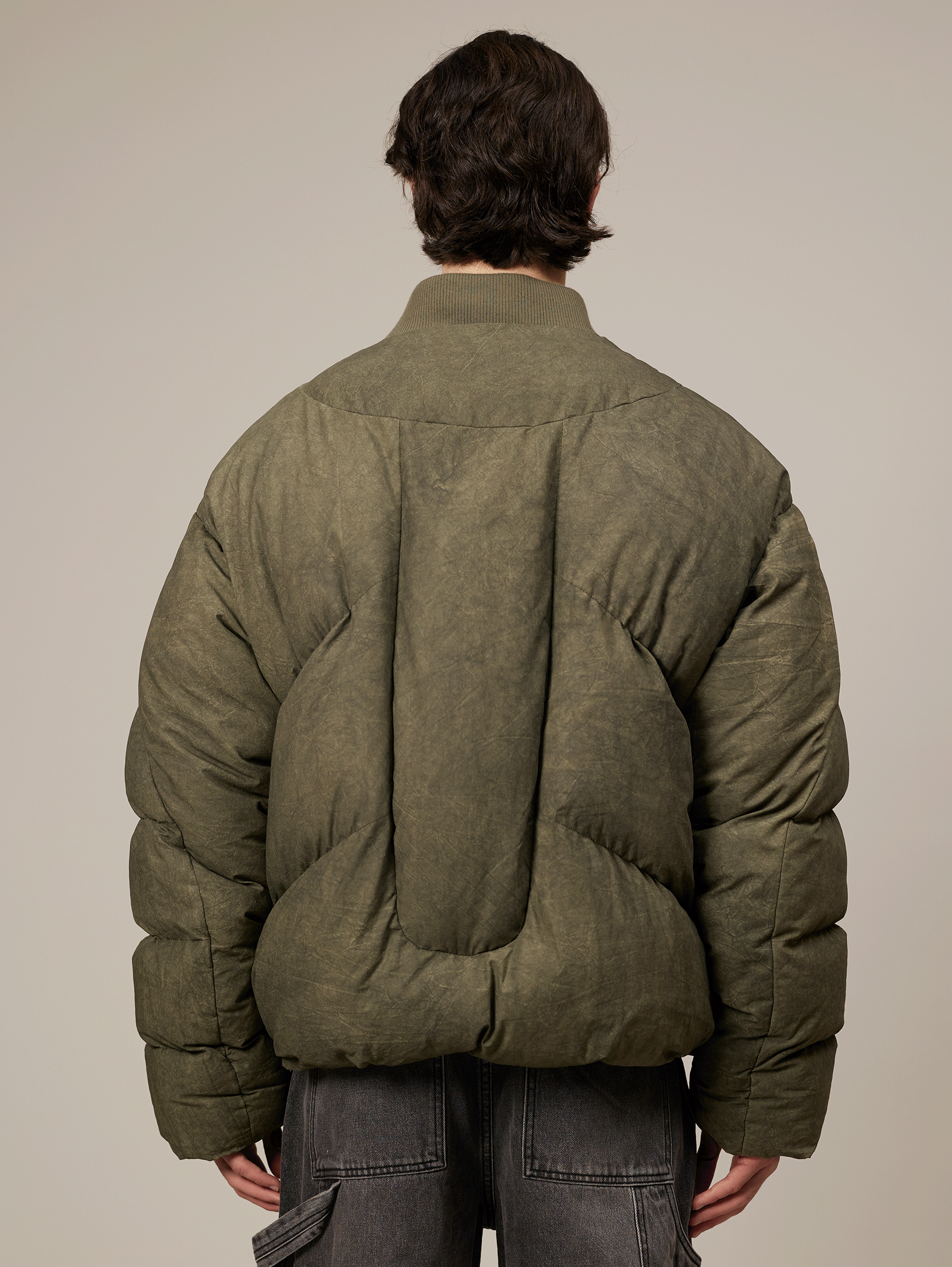 OLIVE GREEN PUFFER JACKET WITH OVERSIZED DROPPED SHOULDER DESIGN