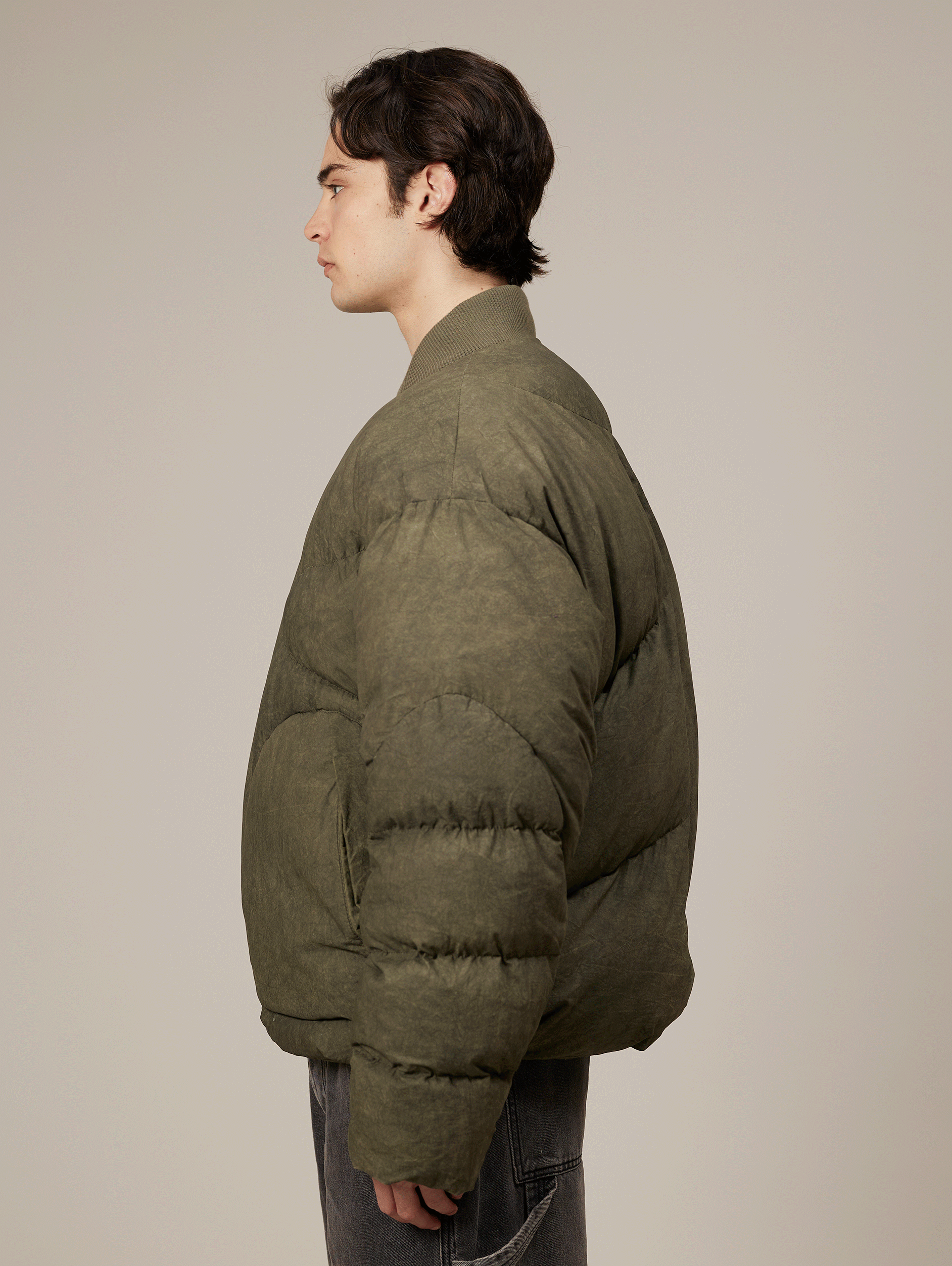 OLIVE GREEN PUFFER JACKET WITH OVERSIZED DROPPED SHOULDER DESIGN