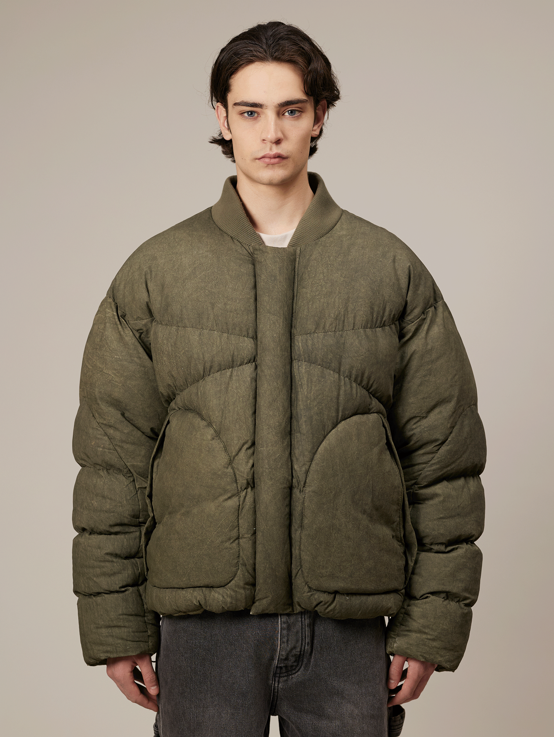 OLIVE GREEN PUFFER JACKET WITH OVERSIZED DROPPED SHOULDER DESIGN
