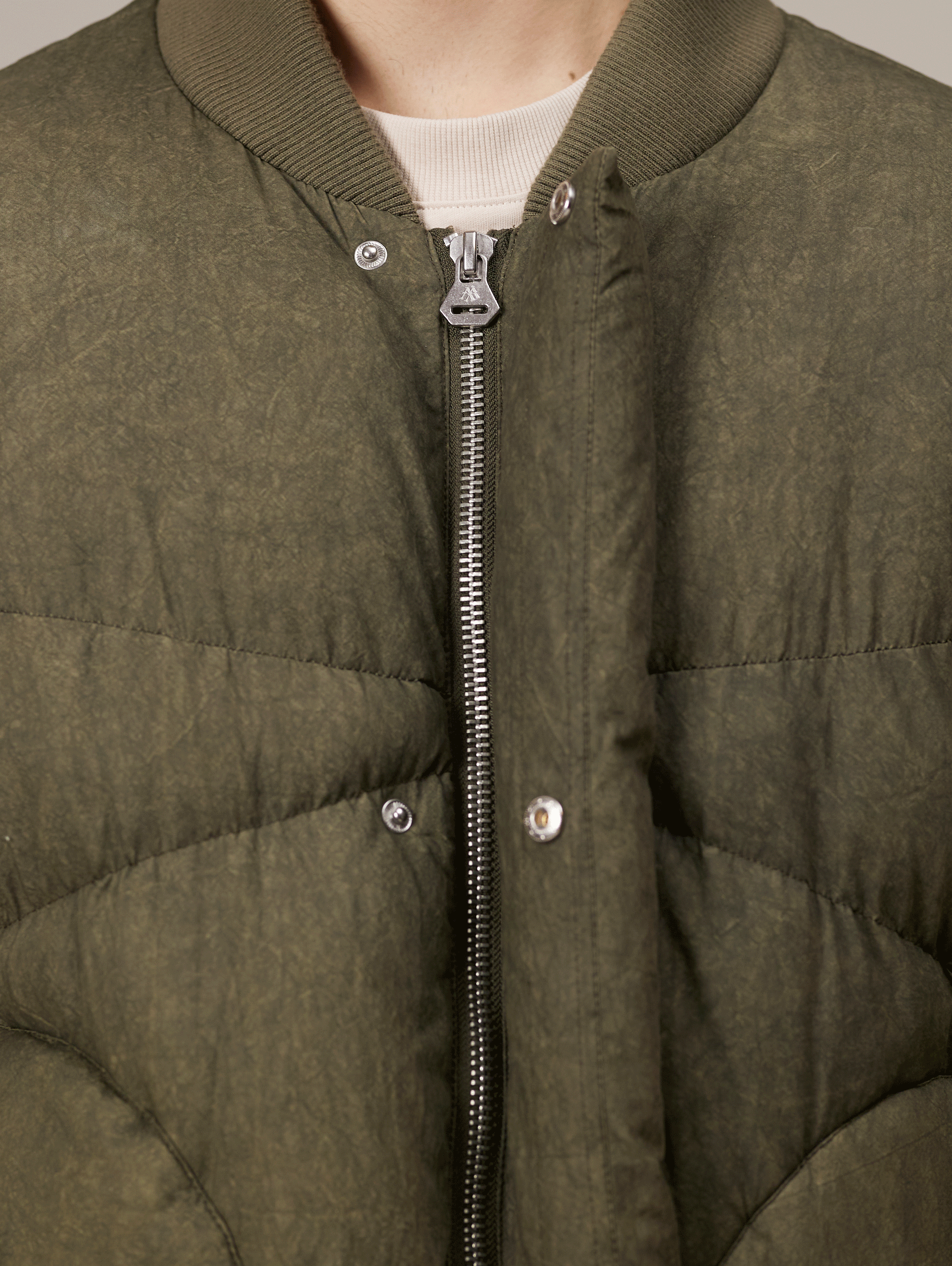 OLIVE GREEN PUFFER JACKET WITH OVERSIZED DROPPED SHOULDER DESIGN