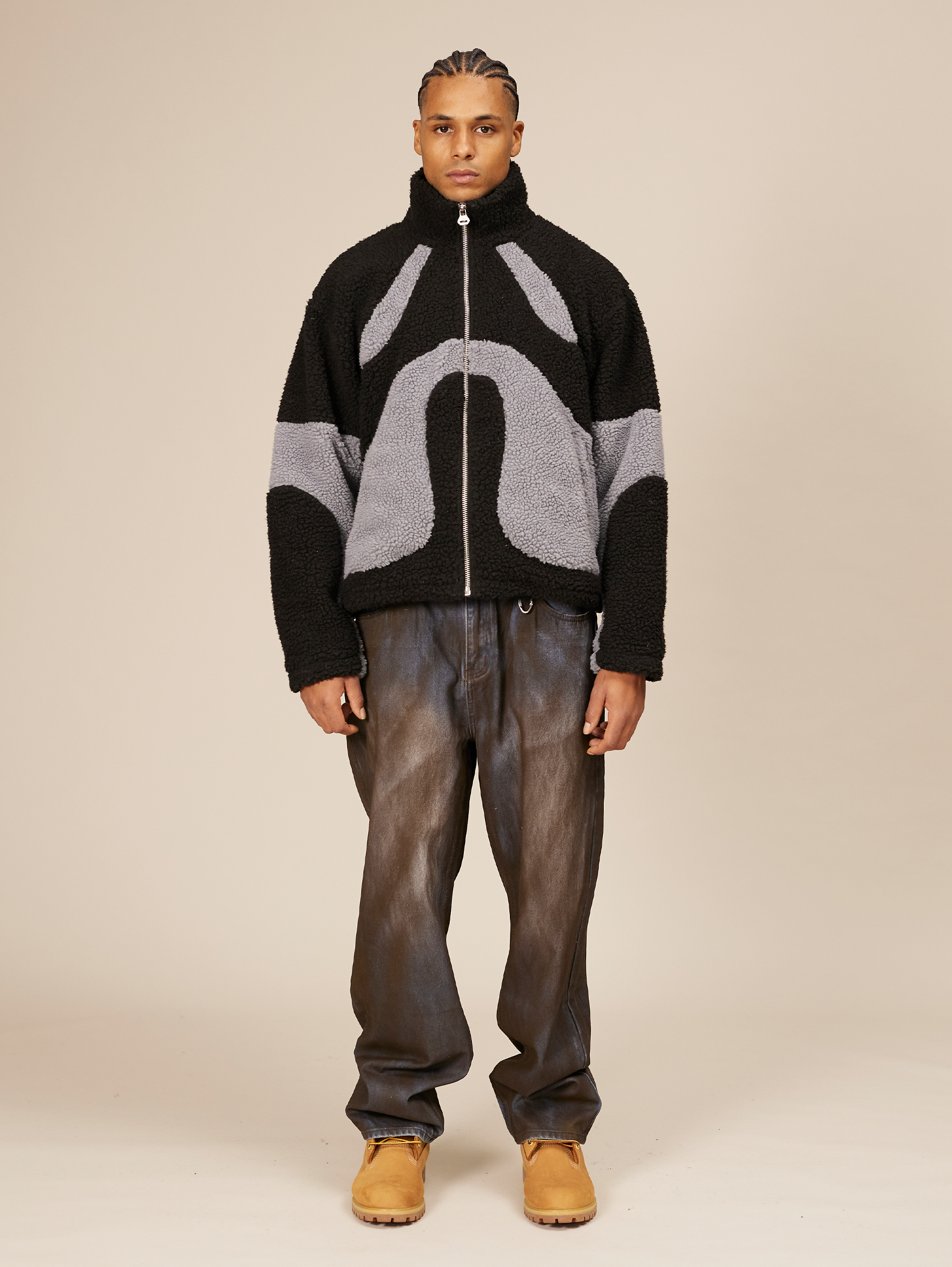 OVERSIZED DROPPED SHOULDER FLEECE JACKET IN BLACK AND GRAY