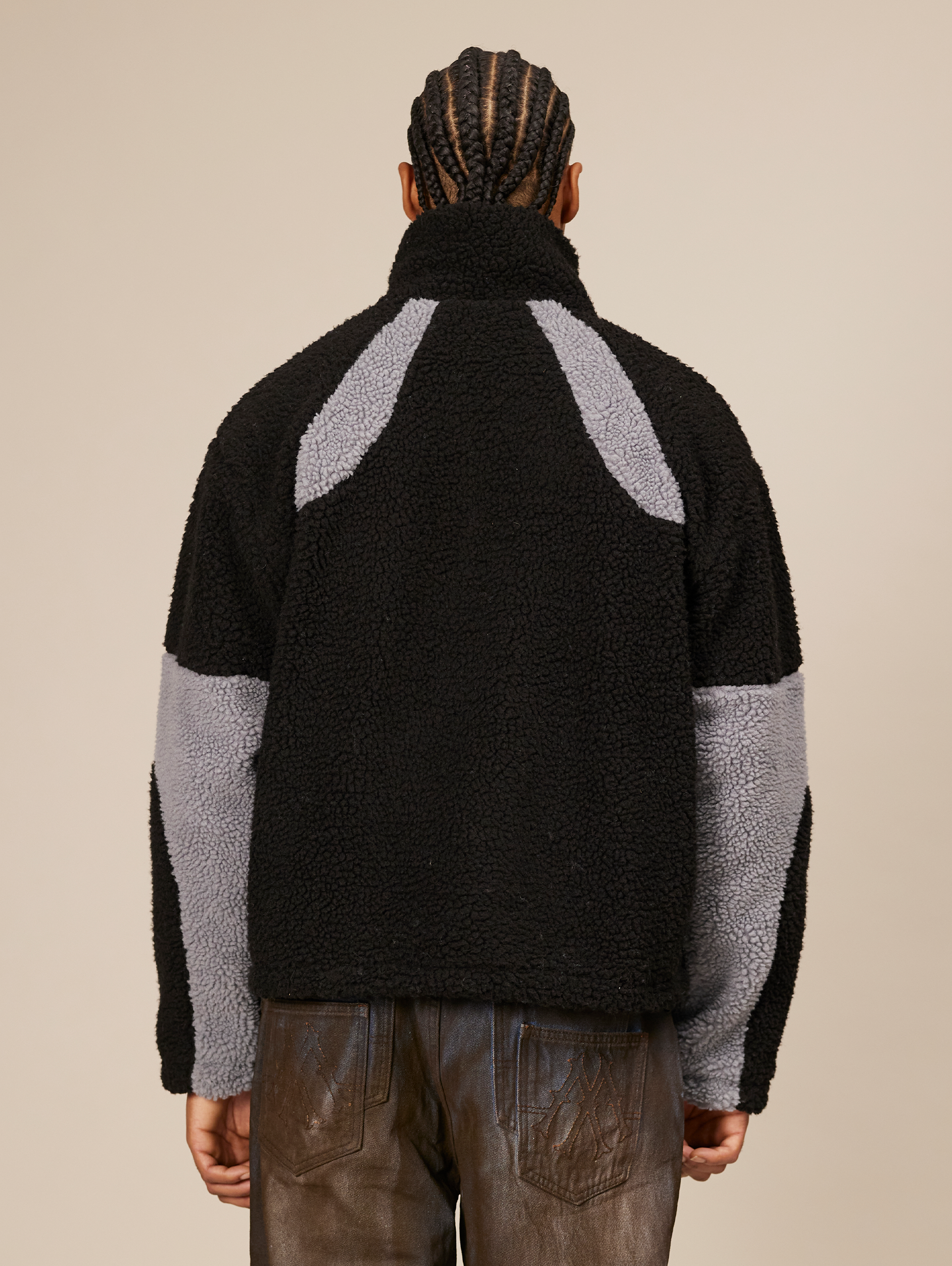 OVERSIZED DROPPED SHOULDER FLEECE JACKET IN BLACK AND GRAY
