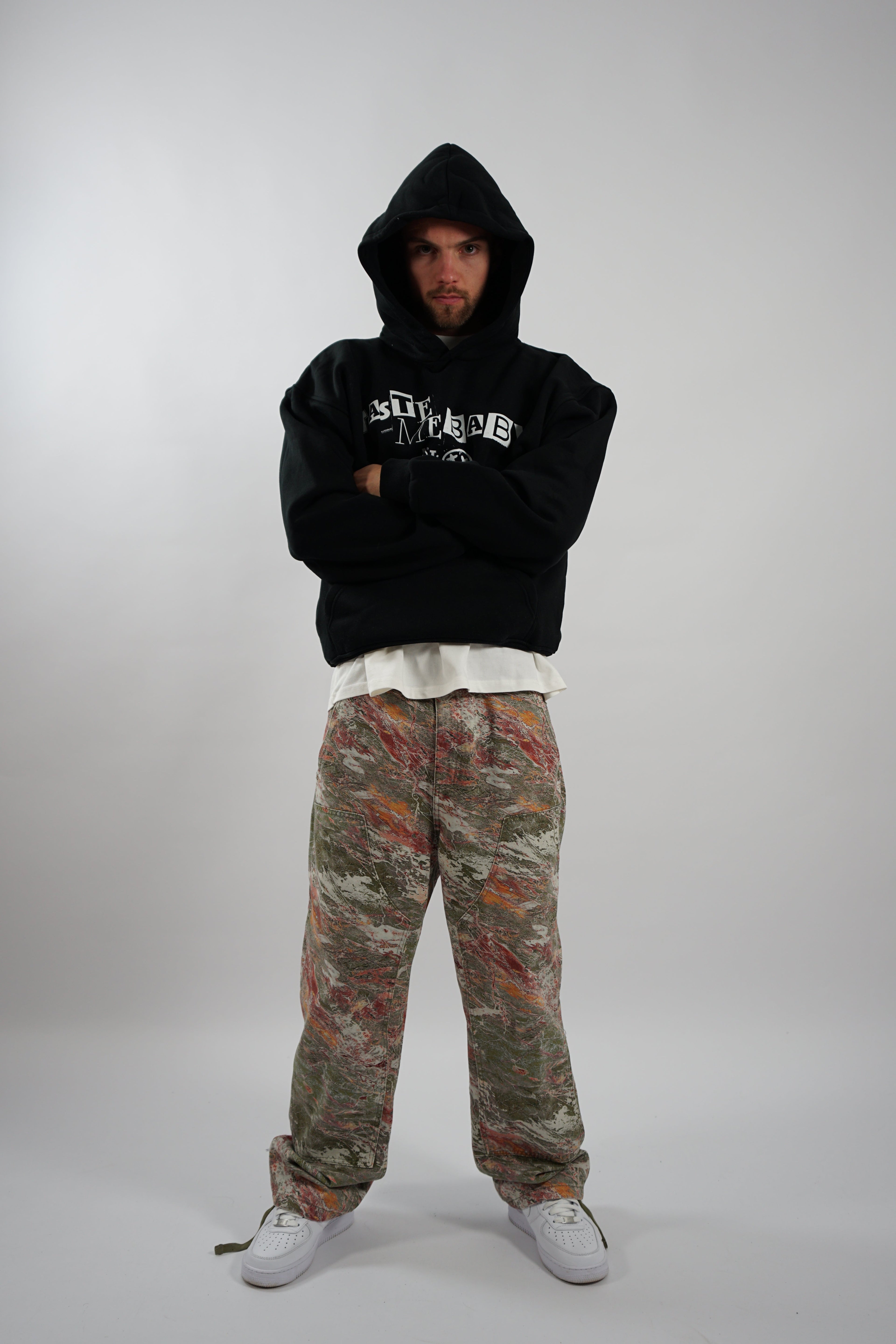 OVERSIZED STREETWEAR HOODIE BLACK ESSENTIAL STREETWEAR HOODIE