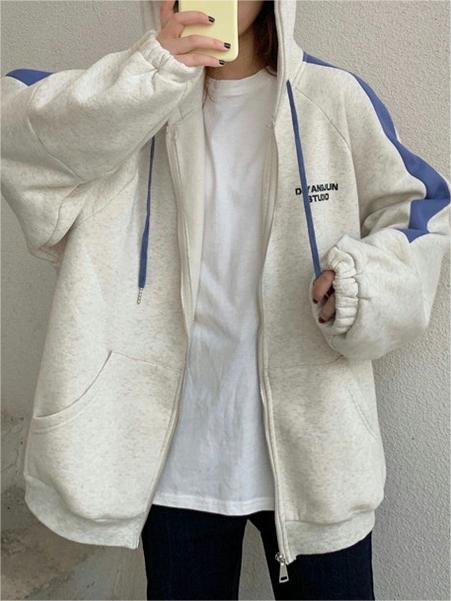 OVERSIZED ZIP-UP HOODIE WITH BLUE STRIPES AND RELAXED FIT