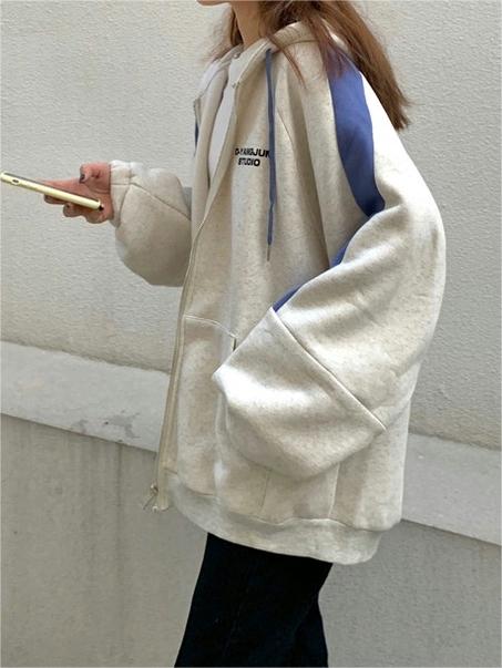 OVERSIZED ZIP-UP HOODIE WITH BLUE STRIPES AND RELAXED FIT