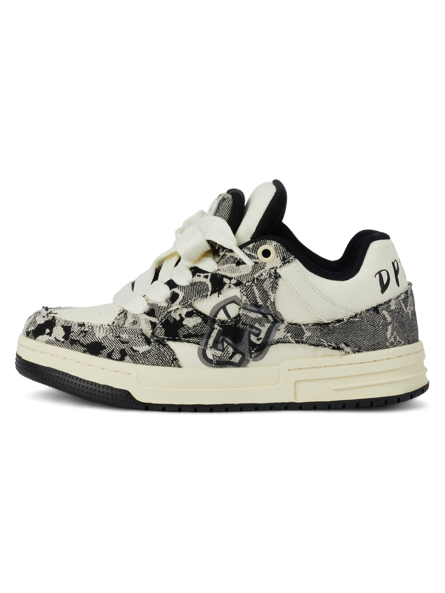 PATTERNED LOW-TOP SNEAKERS FOR FASHIONABLE FOOTWEAR CHOICES