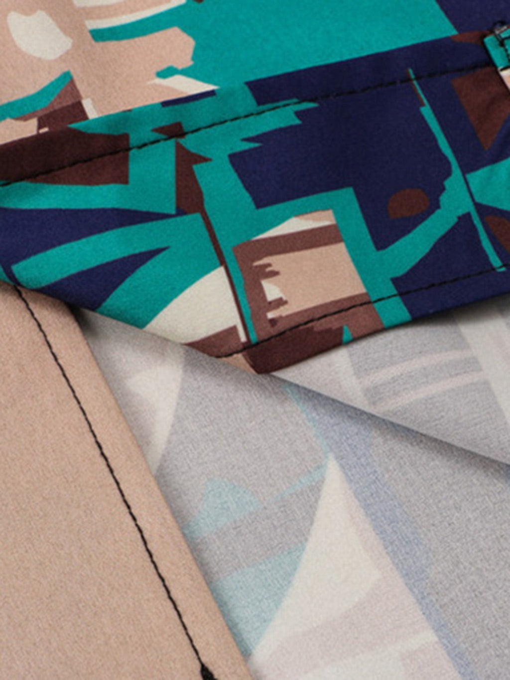 PATTERNED SHIRT AND SHORTS SET WITH UNIQUE DESIGN FOR LOOSE FIT