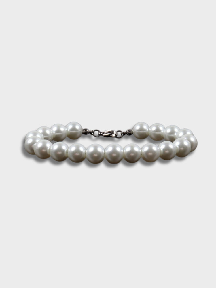 PEARL BEADED BRACELET WITH DARK CLASP - ELEGANT JEWELRY ACCESSORY