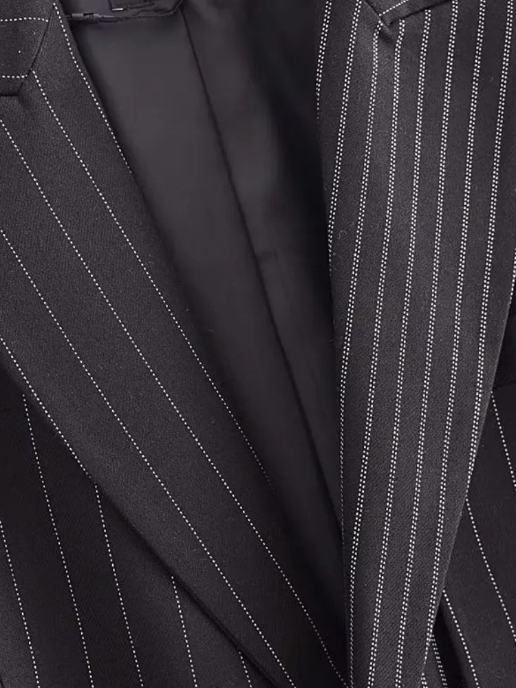 PINSTRIPE BLAZER AND PANTS SUIT WITH COMFORTABLE FIT FOR MULTIPLE SIZES