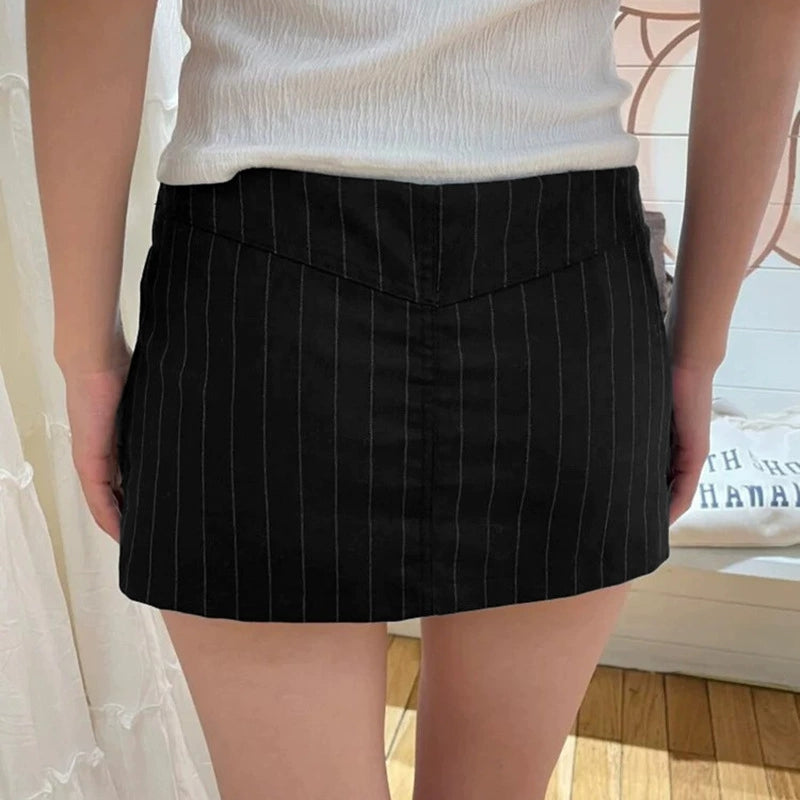 PINSTRIPED BLACK MINISKIRT WITH CHIC LOW WAIST DESIGN