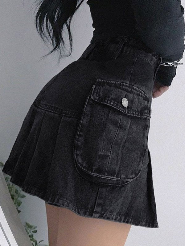 PLEATED DENIM MINI SKIRT IN BLACK - DURABLE DENIM FASHION PIECE