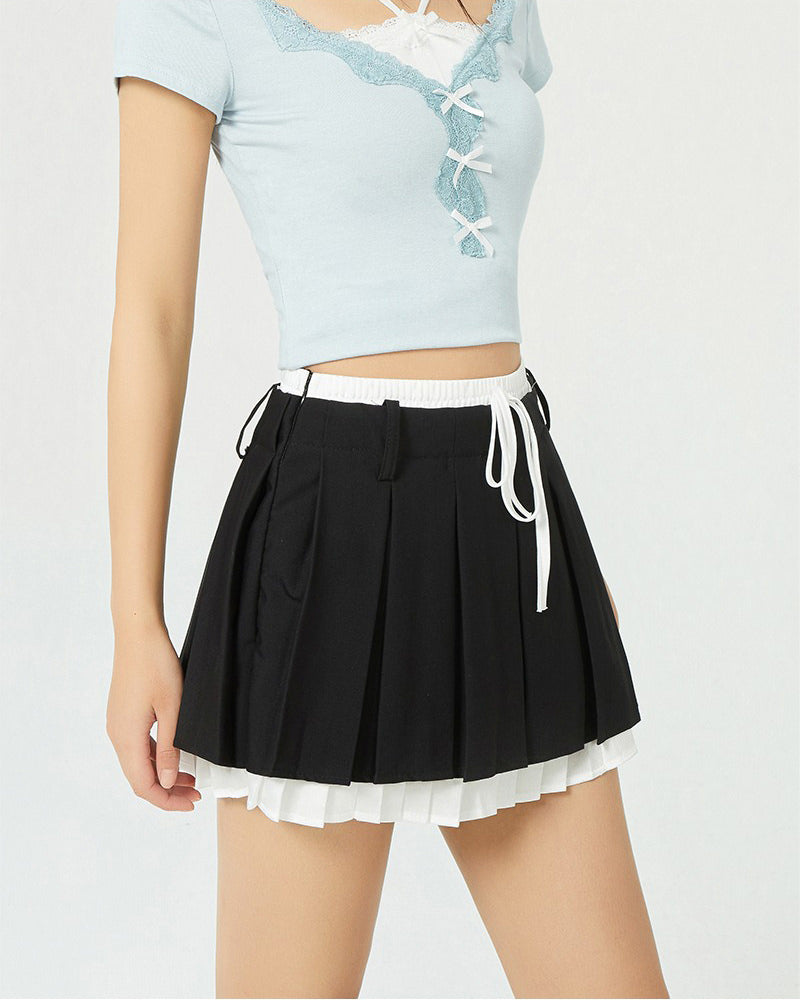 PLEATED MINI SKIRT CONTRAST LACE UNDERSKIRT