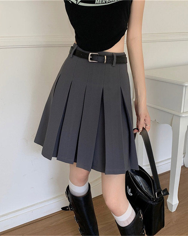 PLEATED SKIRT: AUDREY WHITE AND BLACK, SEMI-FORMAL OCCASIONS