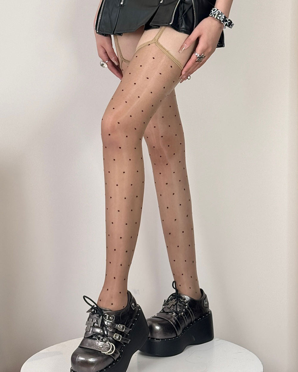 POLKA DOT TIGHTS: SUSPENDER DOT TIGHTS