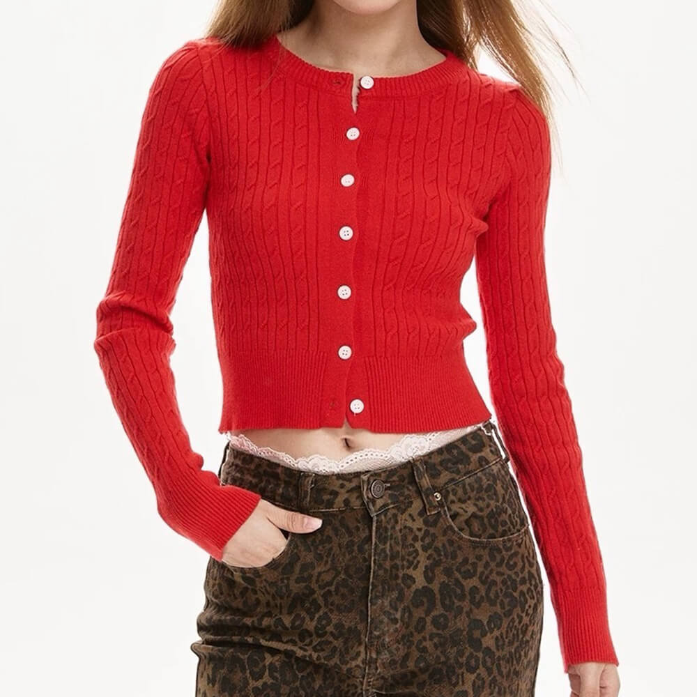 RED CABLE CROPPED CARDIGAN TIMELESS DESIGN