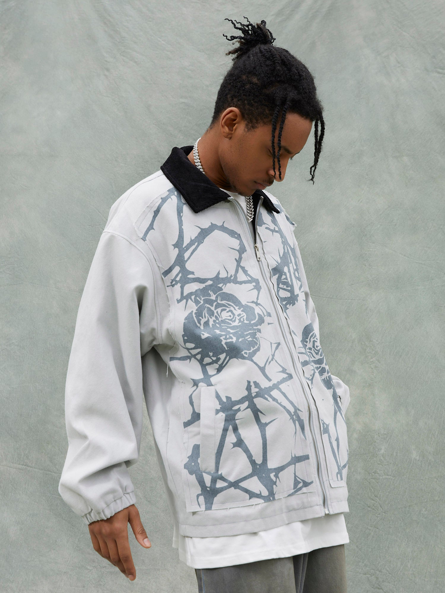 RETRO BASEBALL JACKET THORN ROSE DESIGN WITH DISTRESSED JEANS ENSEMBLE