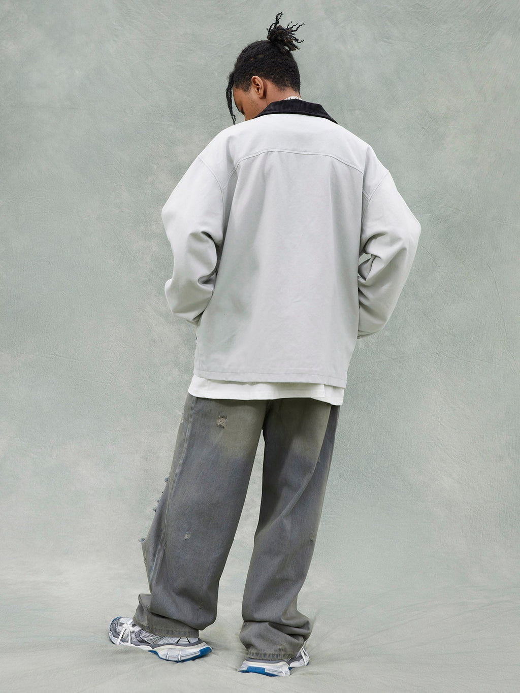 RETRO BASEBALL JACKET THORN ROSE DESIGN WITH DISTRESSED JEANS ENSEMBLE