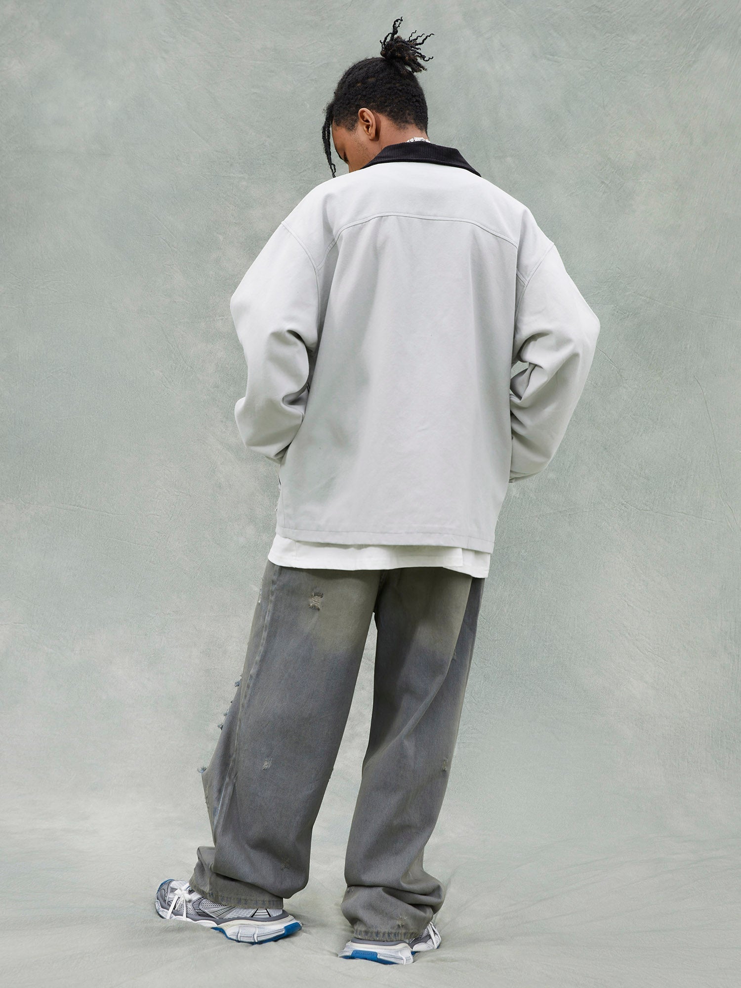 RETRO BASEBALL JACKET THORN ROSE DESIGN WITH DISTRESSED JEANS ENSEMBLE