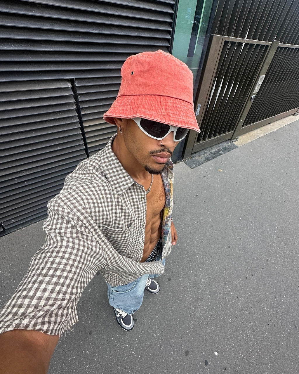 SHORT-SLEEVED BUTTON-DOWN SHIRT WITH ABSTRACT PRINT AND LAPEL COLLAR