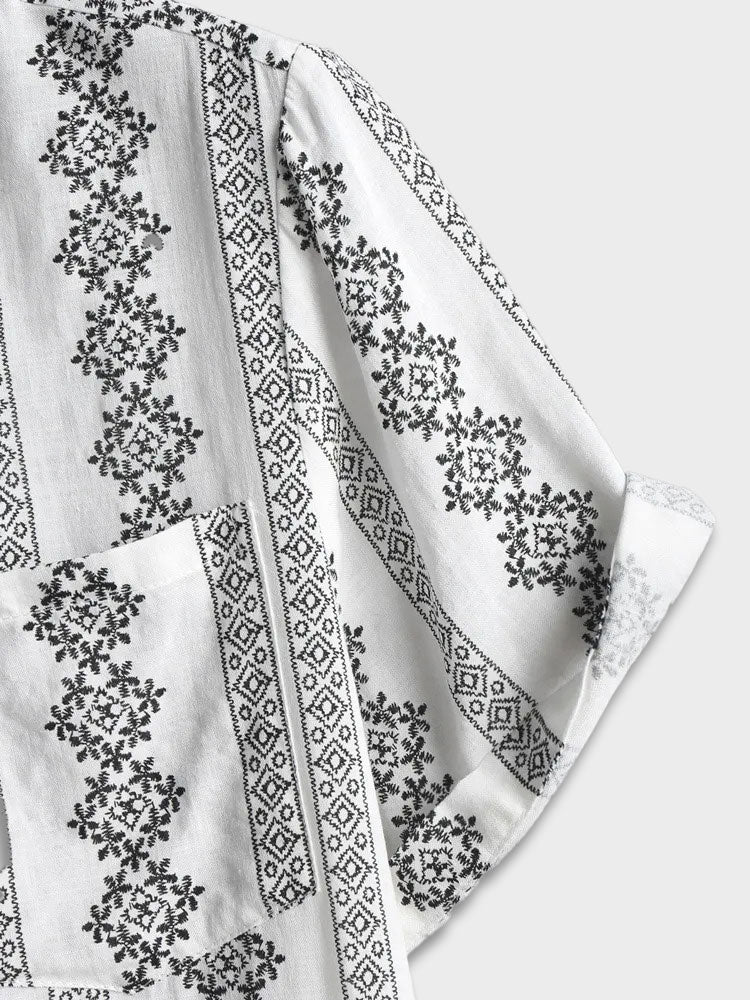 SHORT-SLEEVED PATTERNED SHIRT FOR STYLISH EVERYDAY WEAR