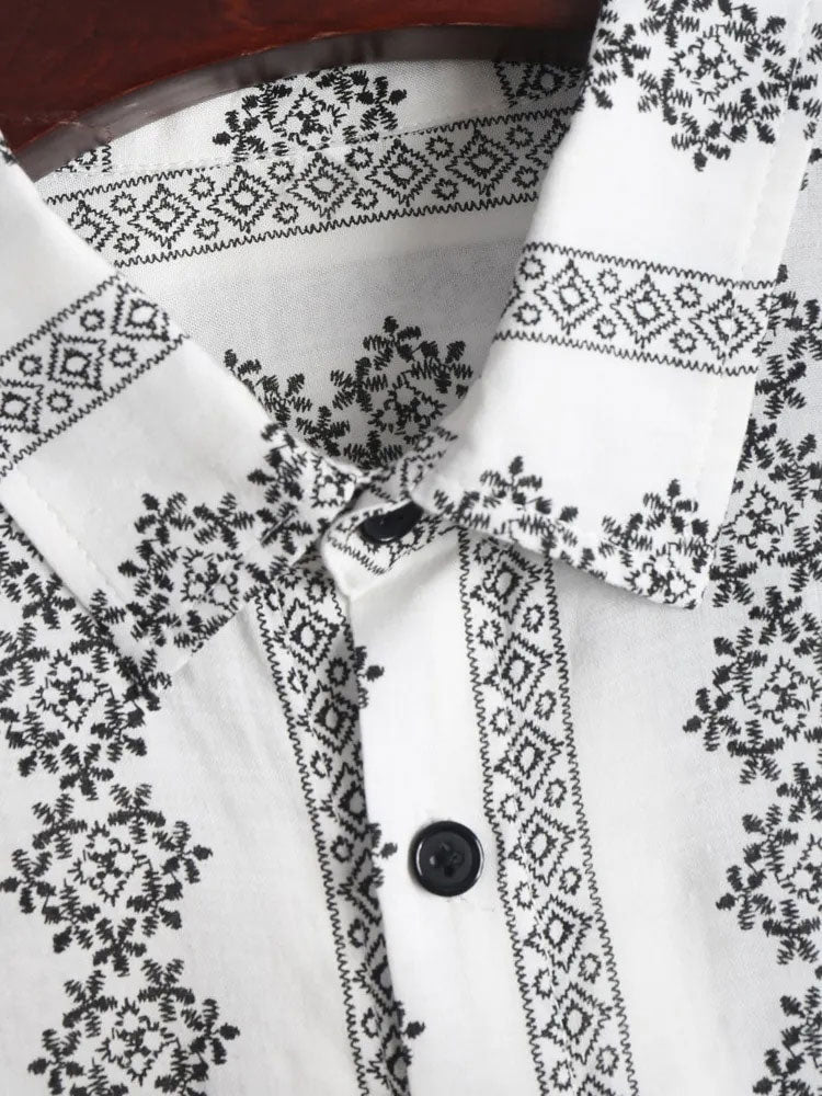 SHORT-SLEEVED PATTERNED SHIRT FOR STYLISH EVERYDAY WEAR