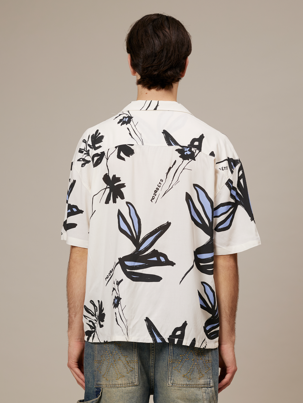 SHORT-SLEEVED SHIRT ANTIQUE WHITE FLOWER PRINT WEARS SIZE LARGE