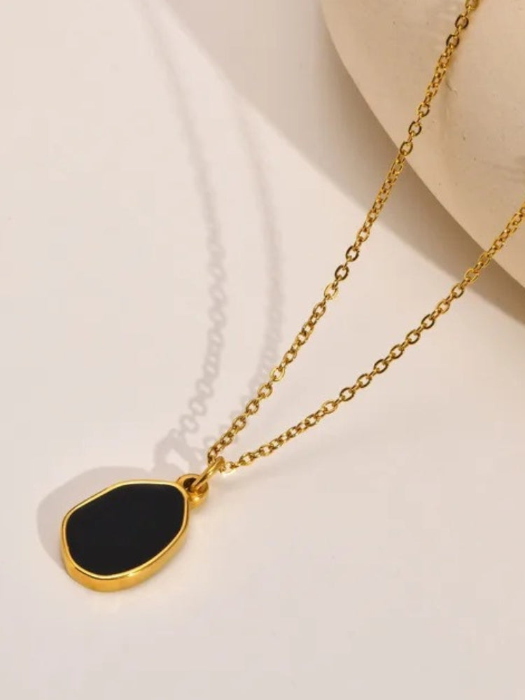 SILVER CHAIN NECKLACE WITH BLACK PENDANT VINTAGE STAINLESS STEEL