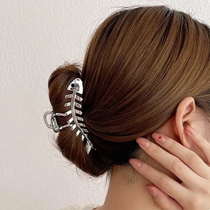 SILVER FISH SKELETON HAIR CLIP FOR ELEGANT ACCESSORIES