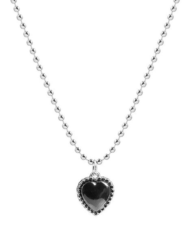 SILVER NECKLACE WITH BLACK HEART PENDANT AND BLACK PATTERN DESIGN