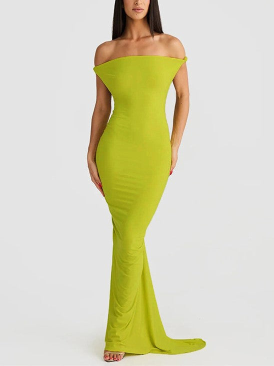 SLEEVELESS BLACK MAXI DRESS WITH PLEATED WRAP DESIGN AND HALTER NECKLINE