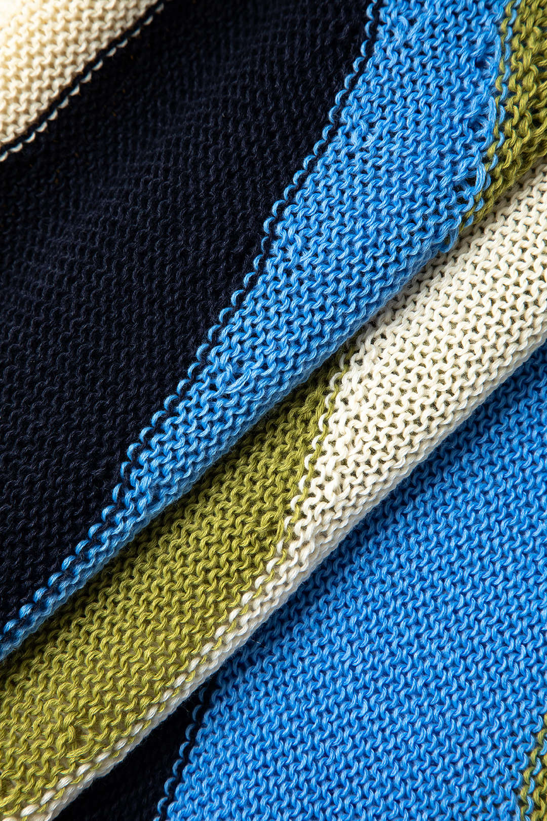 SLEEVELESS KNIT MINI DRESS WITH WAVY STRIPES - CASUAL SEMI-TRANSPARENT KNITWEAR