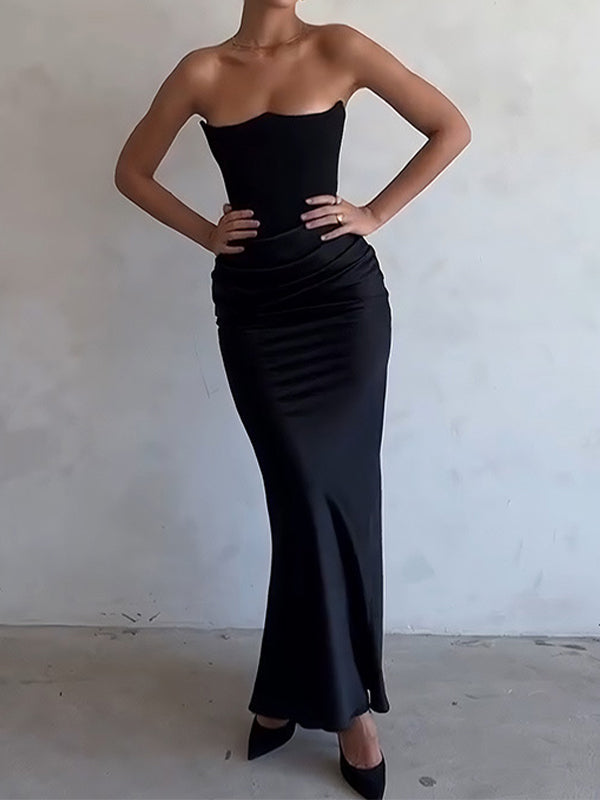 SLIM FIT MAXI DRESS - ELEGANT BLACK STRAPLESS DESIGN