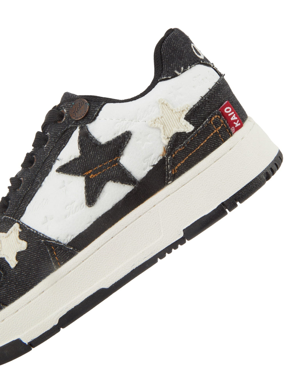 STAR SNEAKERS IN BLACK AND WHITE CASUAL ROUND TOE DESIGN