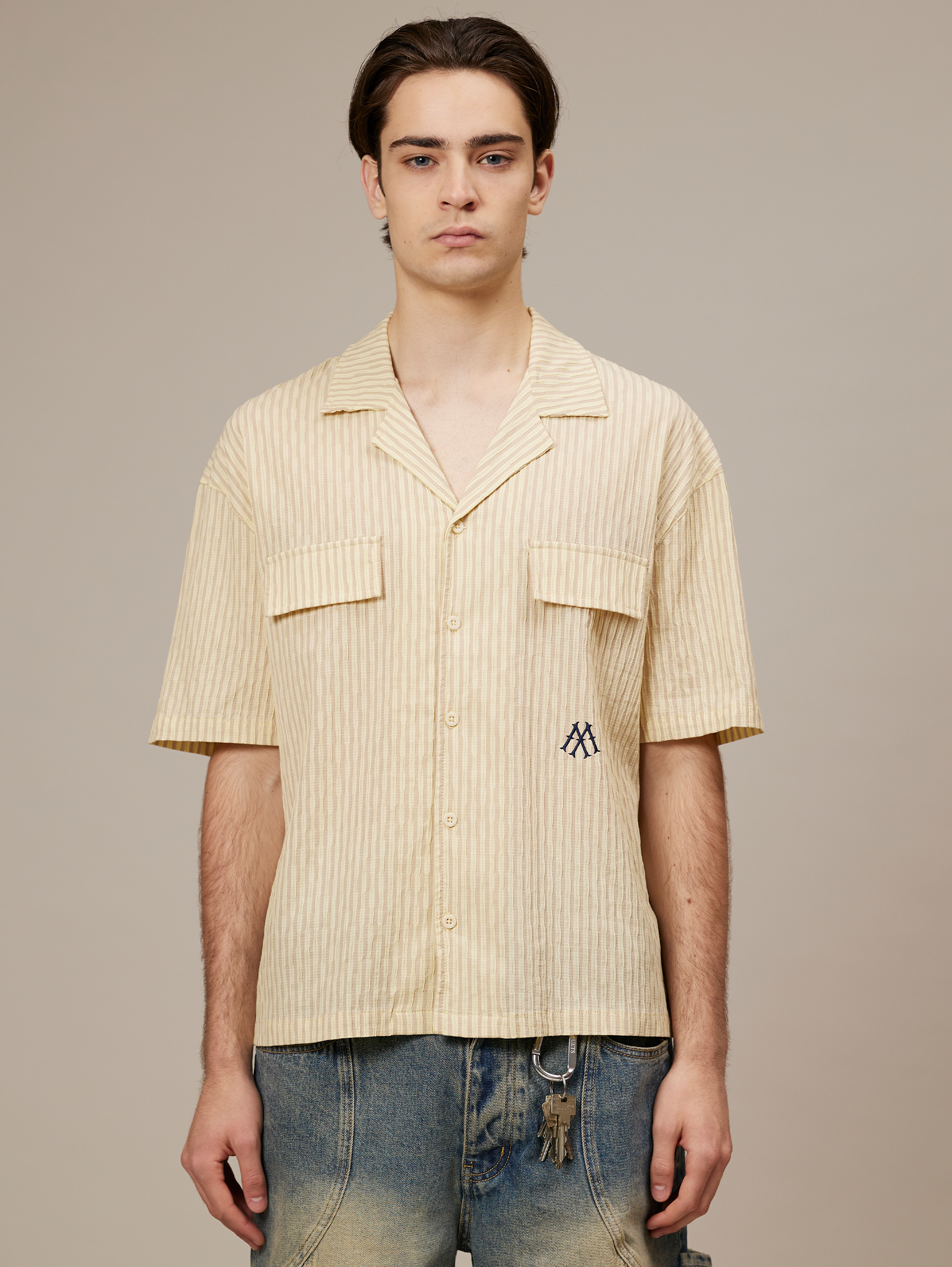 STRIPED SHORT-SLEEVED SHIRT IN YELLOW BEIGE COTTON SEERSUCKER
