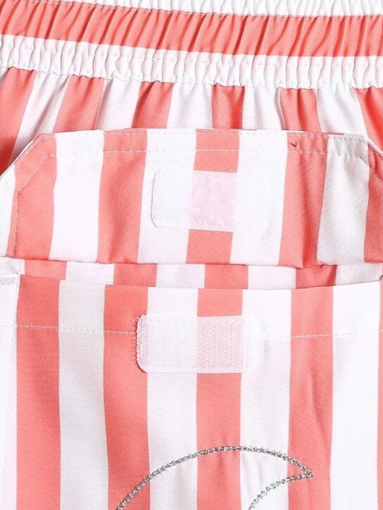 STRIPED SWIM TRUNKS WITH OPTIMAL STYLE AND COMFORTABLE FIT