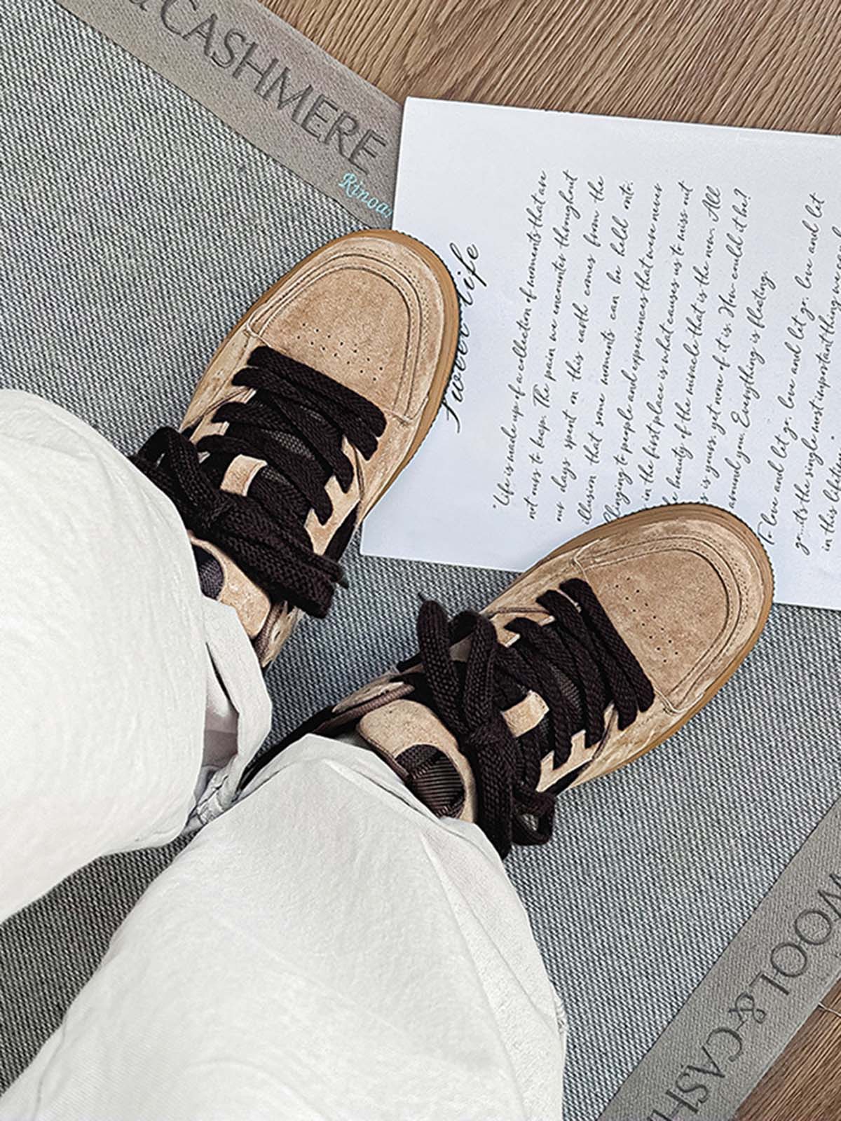 SUEDE SNEAKER WITH HEEL INCREASE AND WASHING MODE - TAN AND BROWN