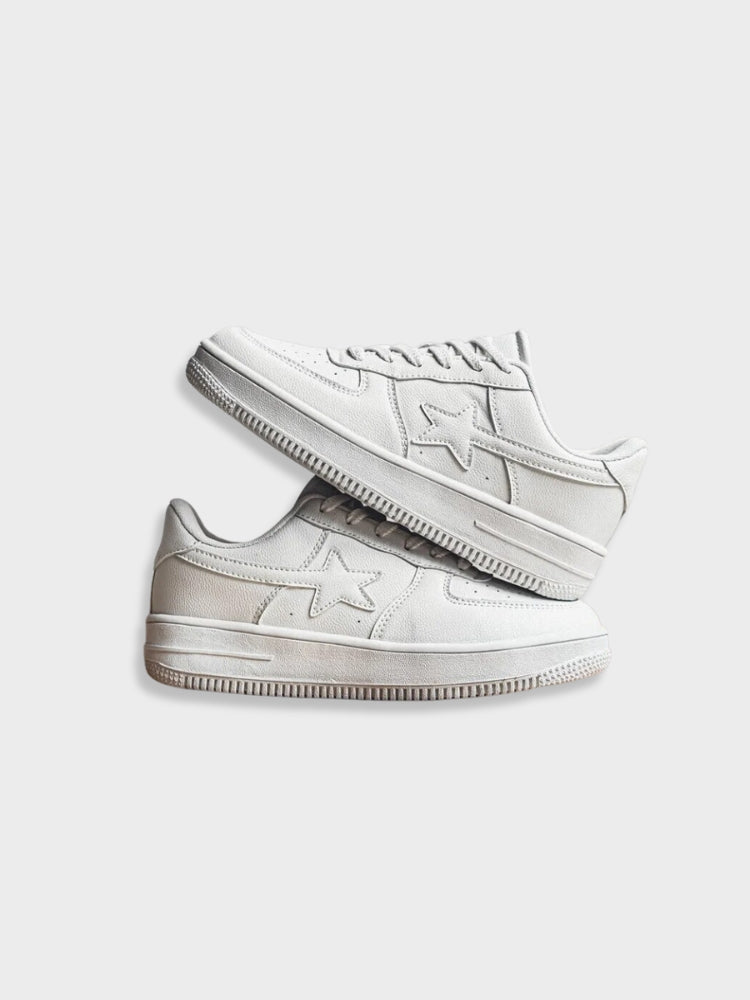 SUEDE STAR SNEAKERS IN BROWN WITH WHITE STAR ACCENTS