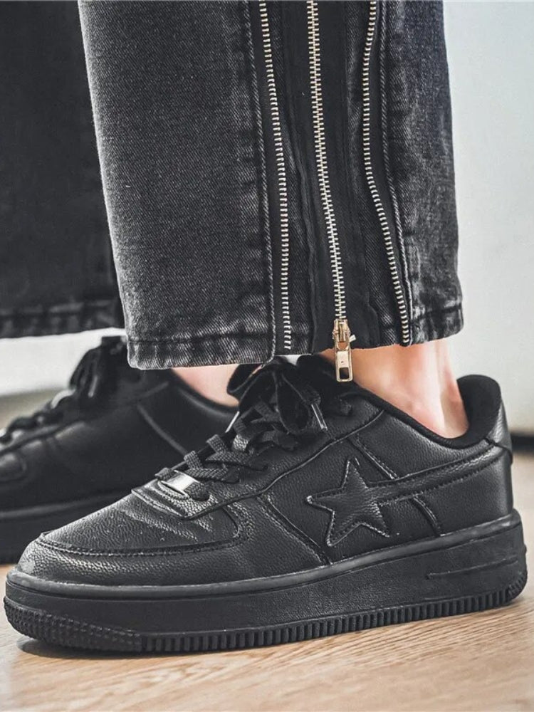 SUEDE STAR SNEAKERS IN BROWN WITH WHITE STAR ACCENTS