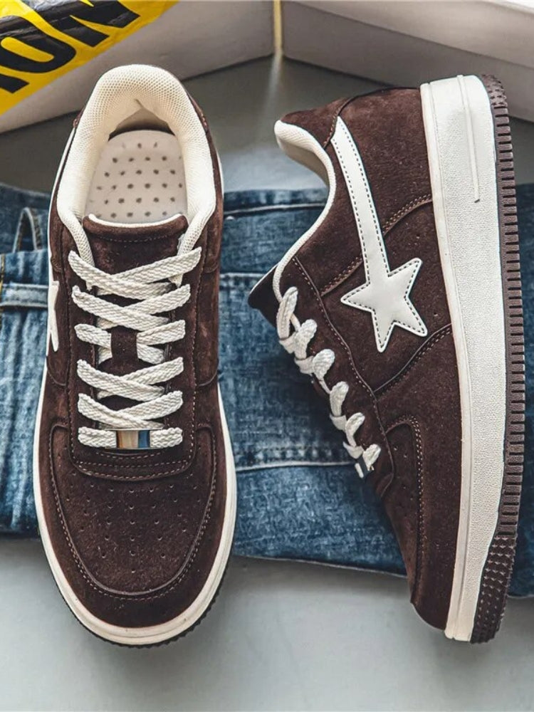 SUEDE STAR SNEAKERS IN BROWN WITH WHITE STAR ACCENTS